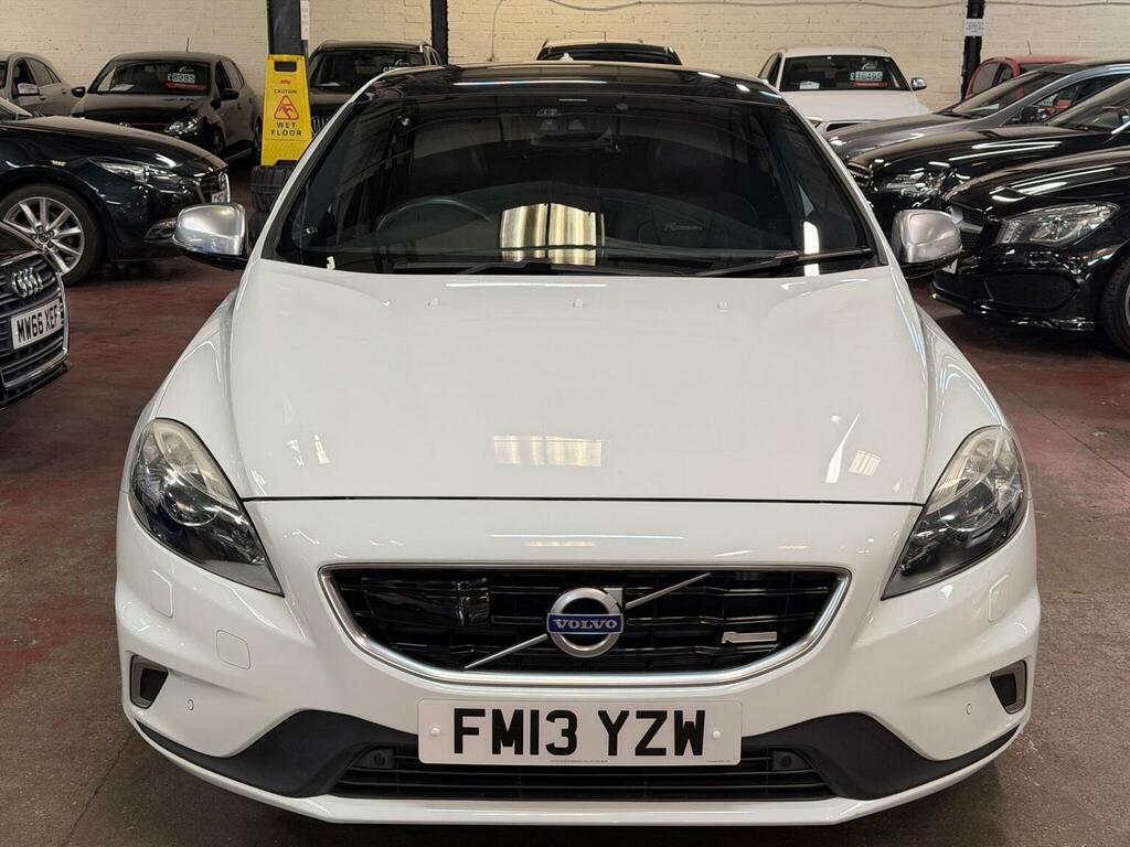 Volvo V40 2.0 T5 R-design Lux Nav Euro 6 Ss White #2