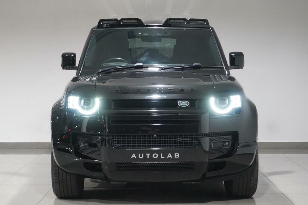 Land Rover Defender 110 2.0 P400e 15.4Kwh Black #4