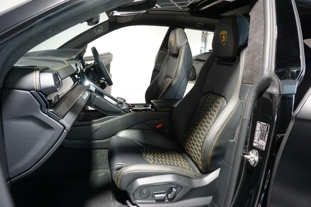 Lamborghini Urus Hatchback Orange #48