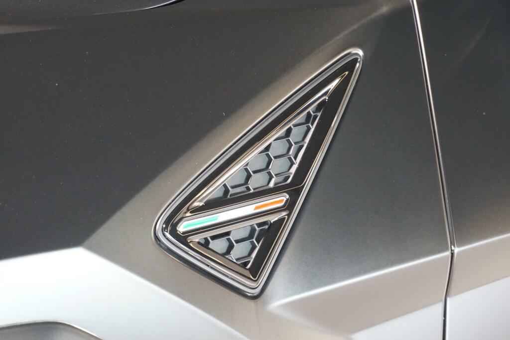 Lamborghini Urus Hatchback Orange #85
