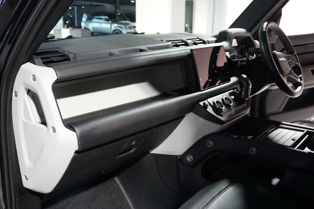 Land Rover Defender 110 V8 Carpathian Edition Grey #50