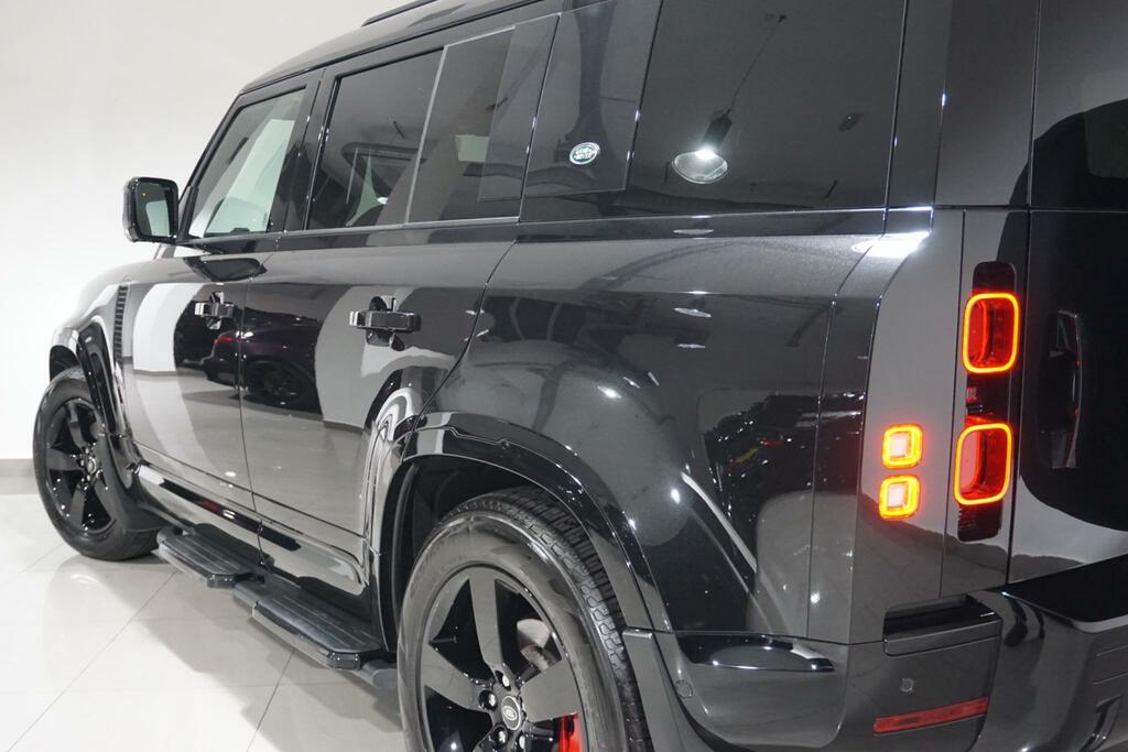 Land Rover Defender 110 V8 Carpathian Edition Grey #47