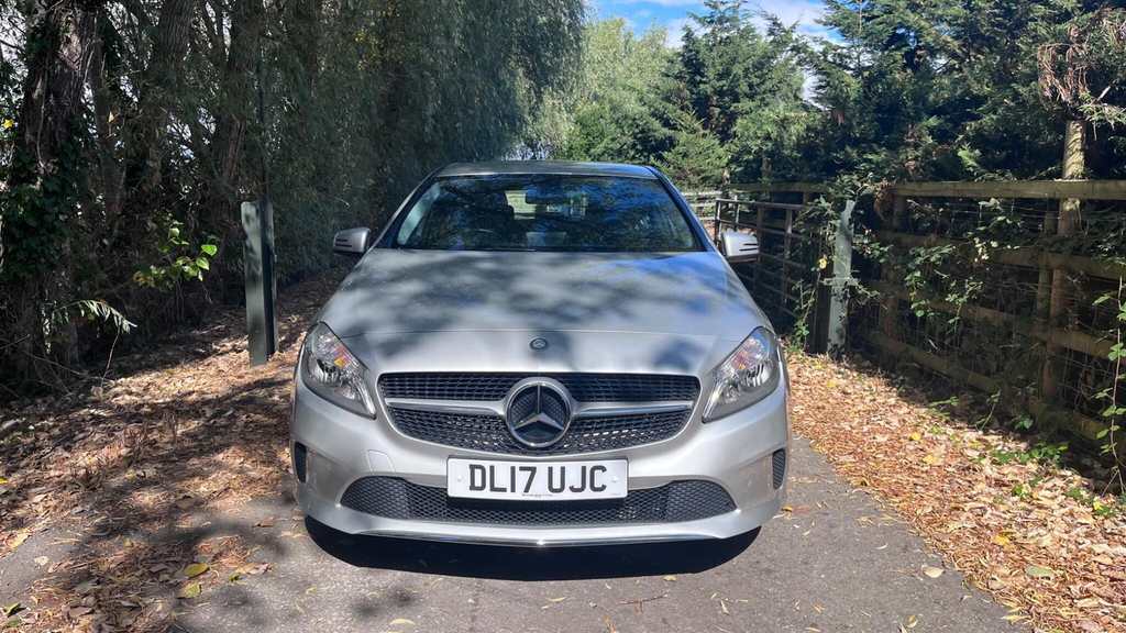 Mercedes-Benz A Class Hatchback DL17UJC #3