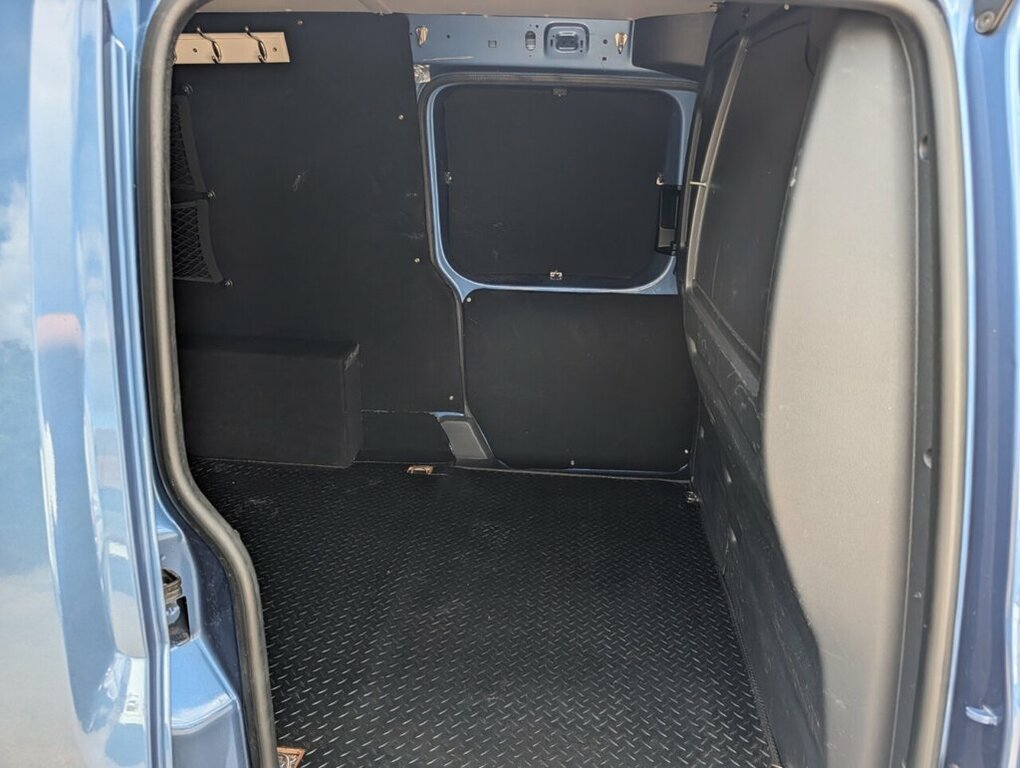 Volkswagen Caddy Maxi Maxi Panel Blue #51