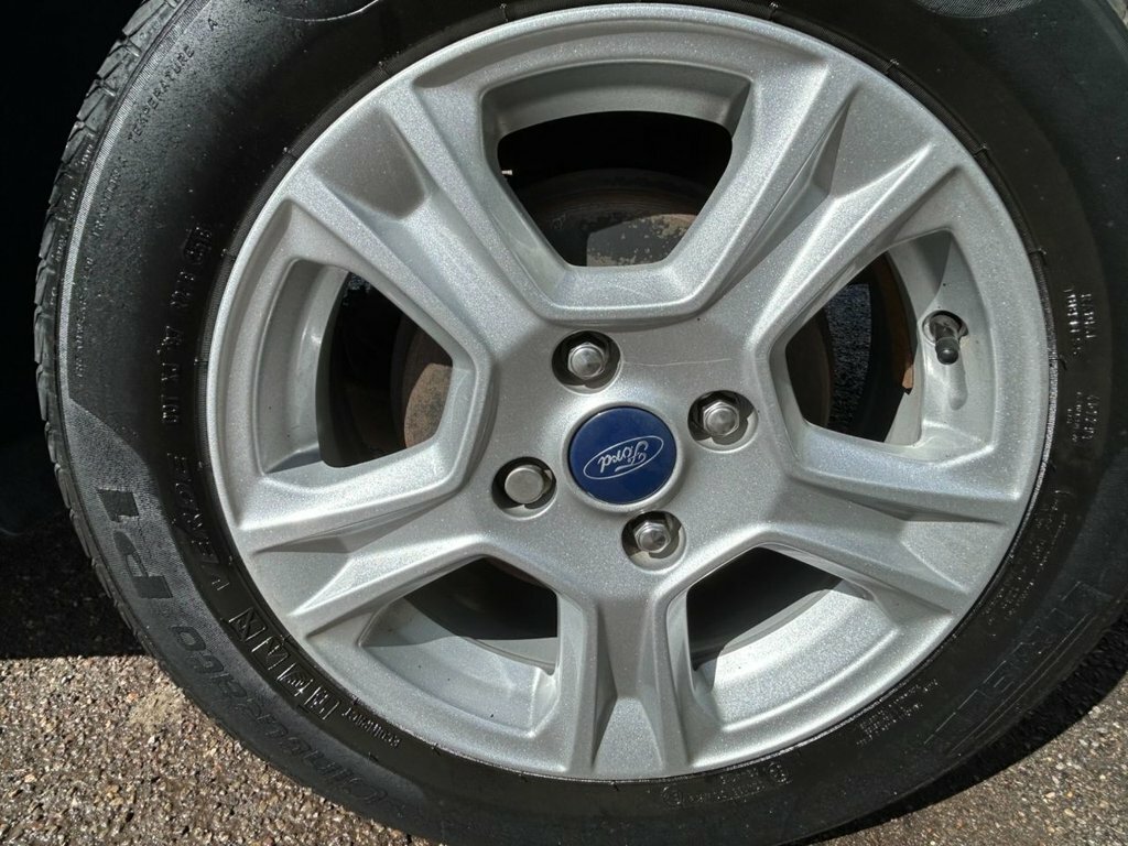 Ford Transit Courier Tdci White #37