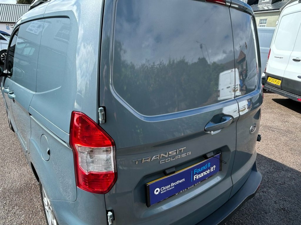 Ford Transit Courier Tdci White #27