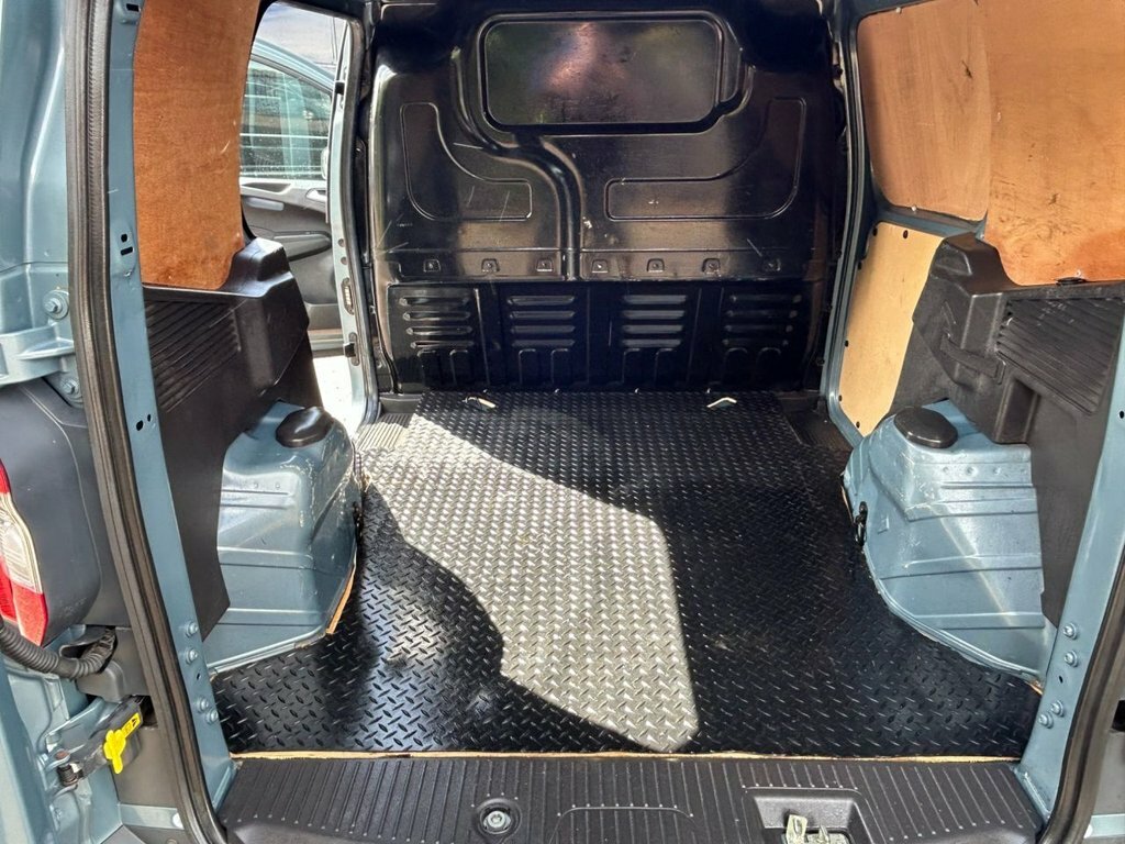 Ford Transit Courier Tdci White #64