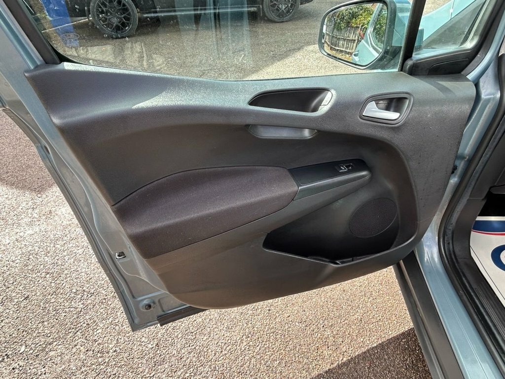 Ford Transit Courier Tdci White #59