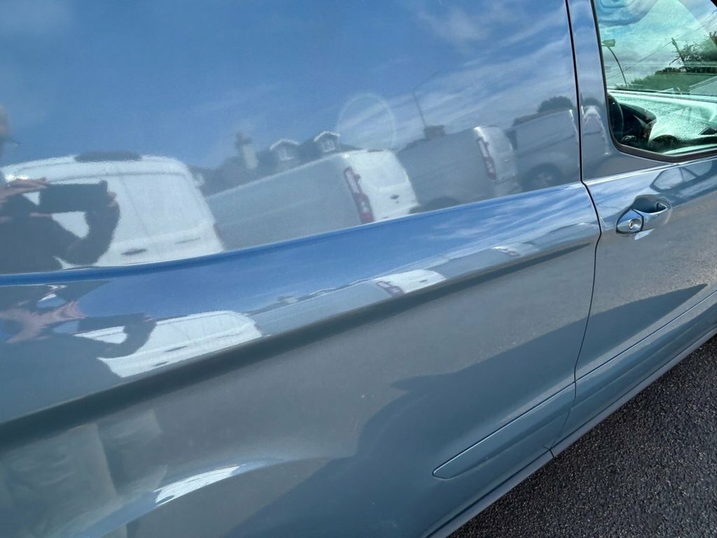 Ford Transit Courier Tdci White #33