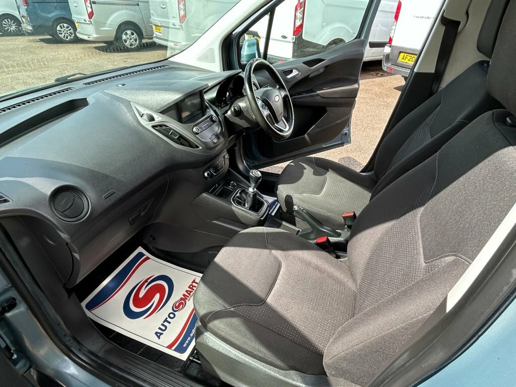 Ford Transit Courier Tdci White #10