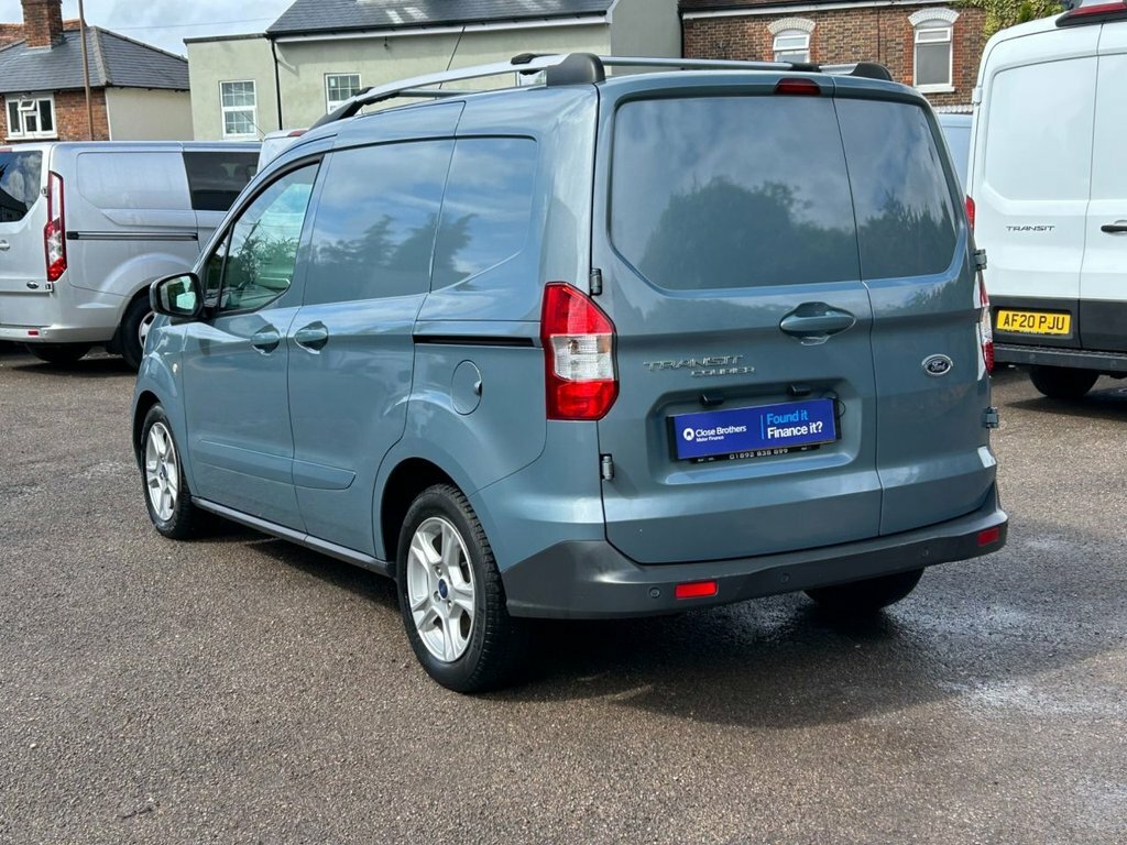 Ford Transit Courier Tdci White #9