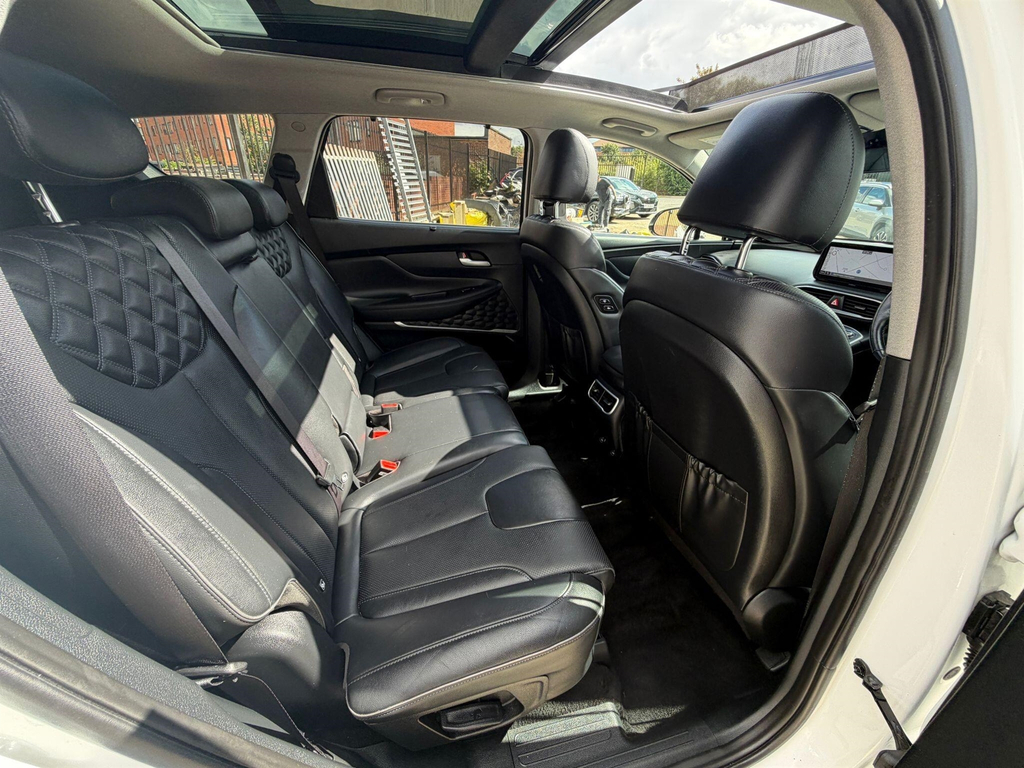 Hyundai Santa Fe Ultimate Black #33