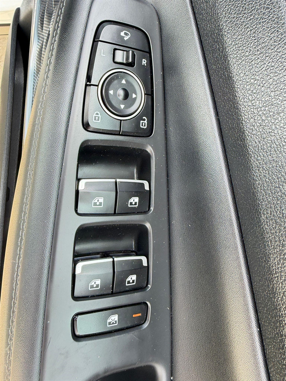 Hyundai Santa Fe Ultimate Black #43