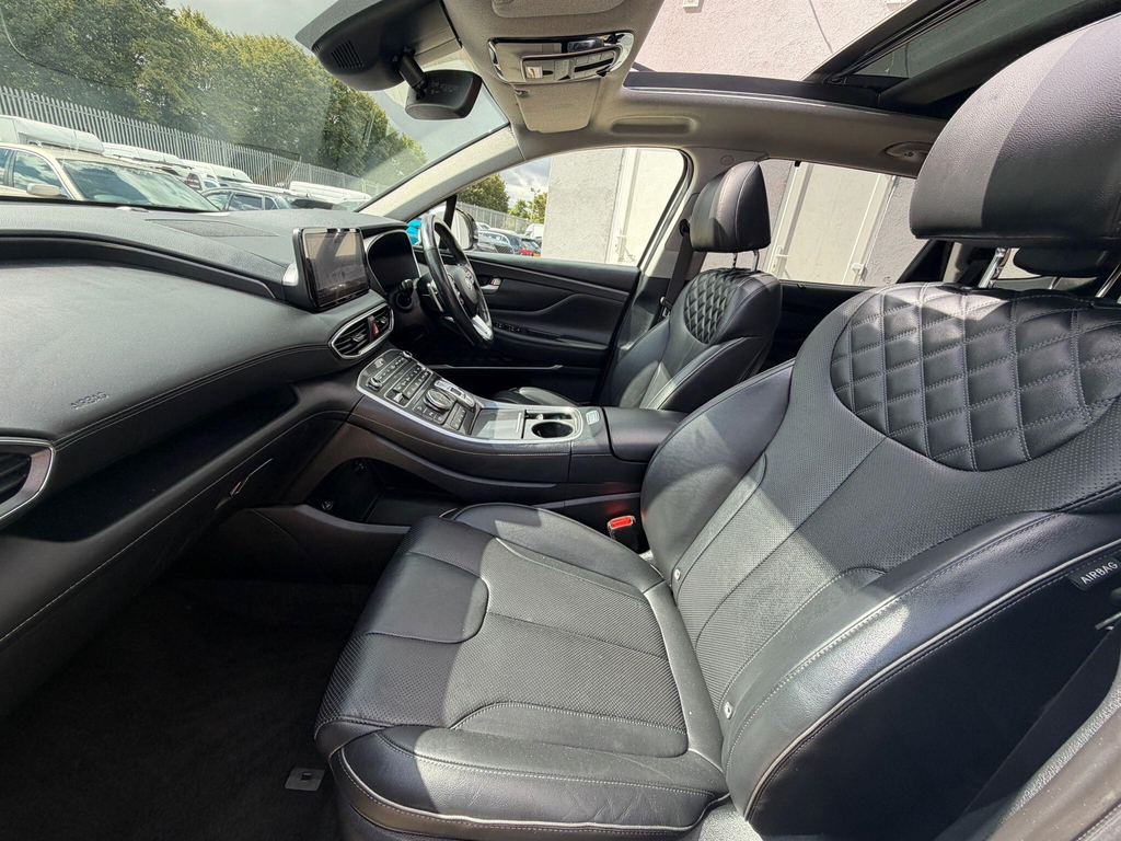 Hyundai Santa Fe Ultimate Black #60