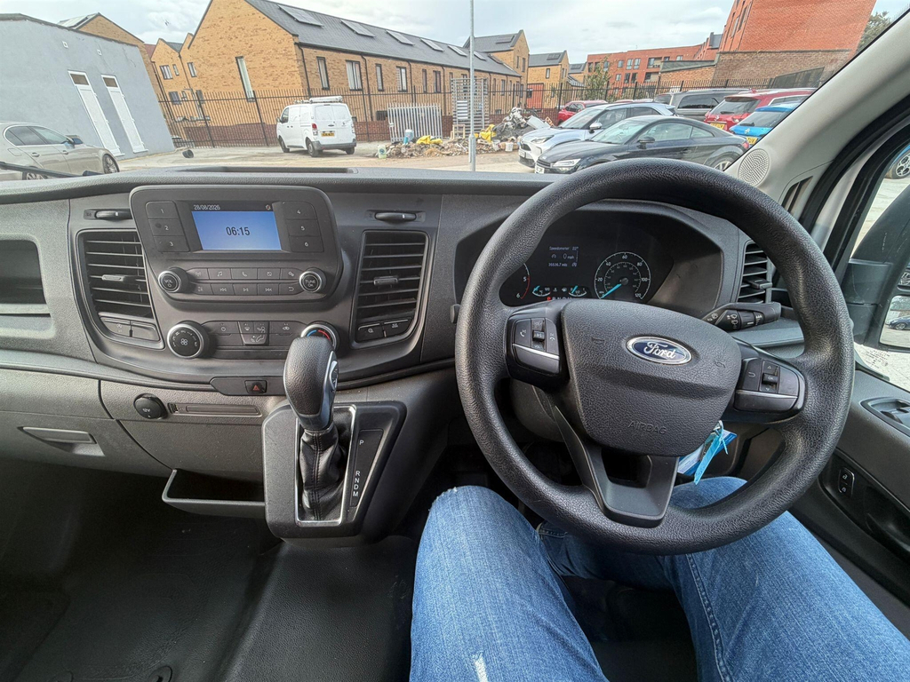 Ford Transit Custom Lwb L3 Luton White #25
