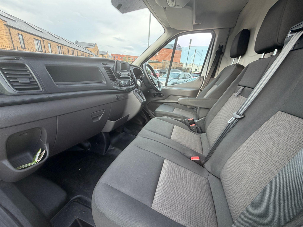 Ford Transit Custom Lwb L3 Luton White #30