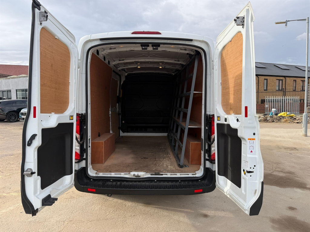 Ford Transit Custom Lwb L3 Luton White #37