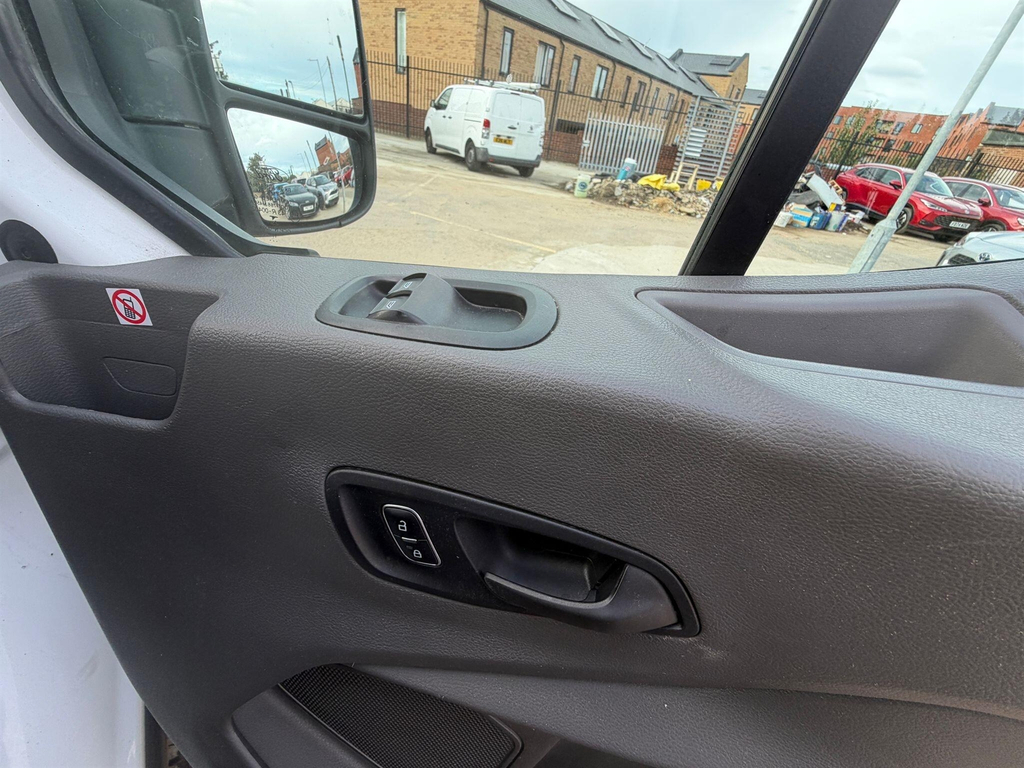 Ford Transit Custom Lwb L3 Luton White #24