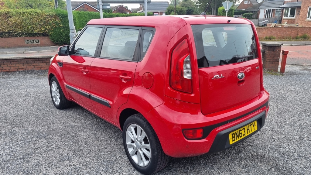 Kia Soul 1.6 2 Crdi Red #5