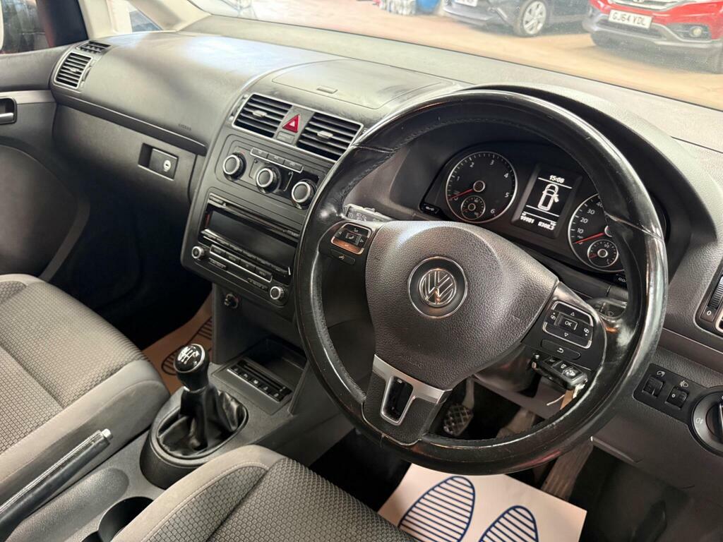 Volkswagen Touran Se Red #8