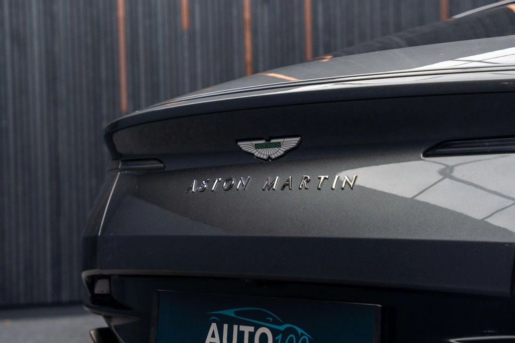 Aston Martin DB11 Silver #25