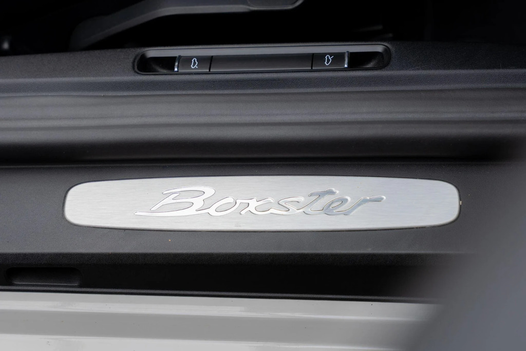 Porsche 718 Boxster 2L Null White #32
