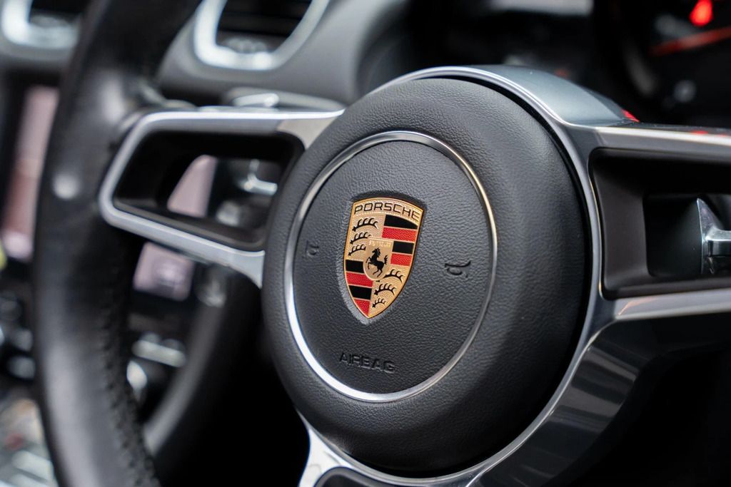 Porsche 718 Boxster 2L Null White #31