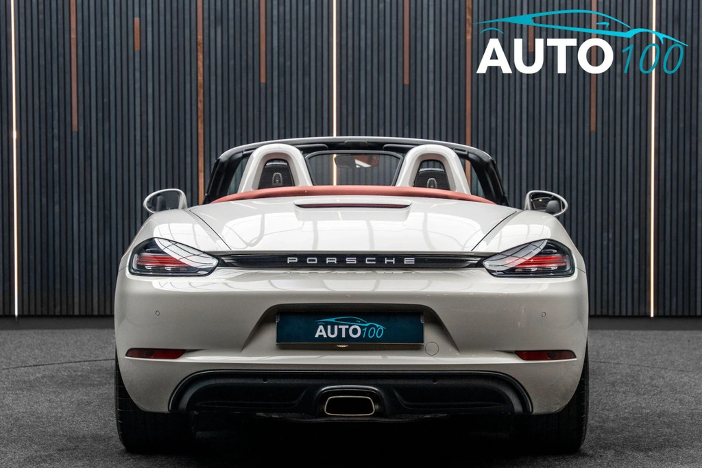 Porsche 718 Boxster 2L Null White #22