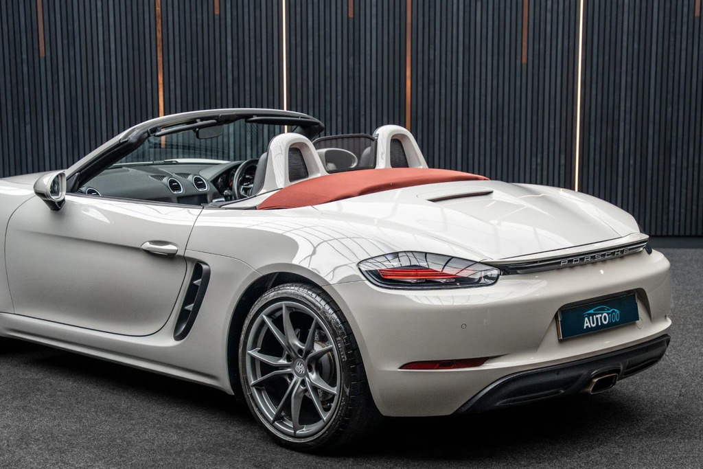 Porsche 718 Boxster 2L Null White #20