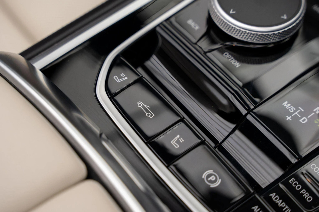 BMW 8 Series 840I Coupe Black #32