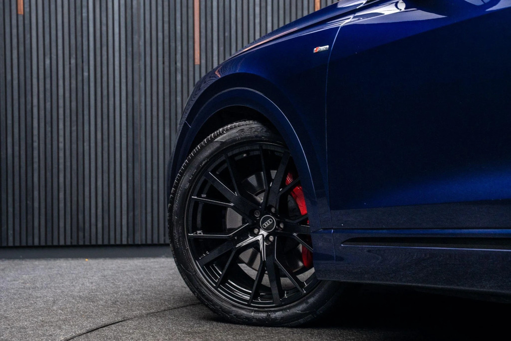 Audi Q8 e tron Q8 Black Edition 55 Tfsi E Quattro Grey #15