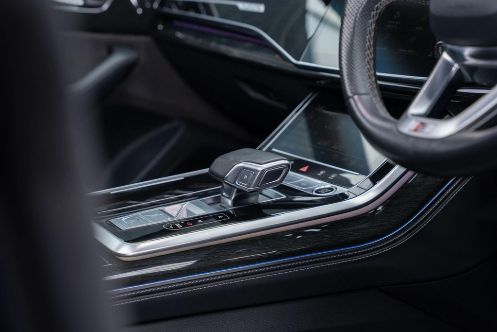 Audi Q8 e tron Q8 Black Edition 55 Tfsi E Quattro Grey #42