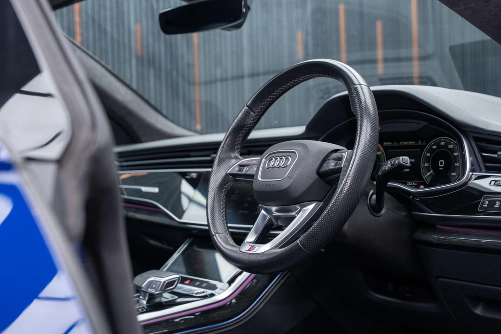 Audi Q8 e tron Q8 Black Edition 55 Tfsi E Quattro Grey #30