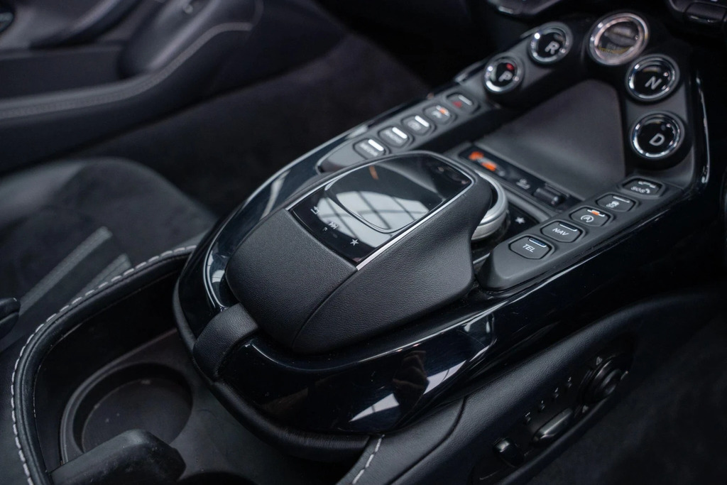 Aston Martin Vantage V8 Black #29