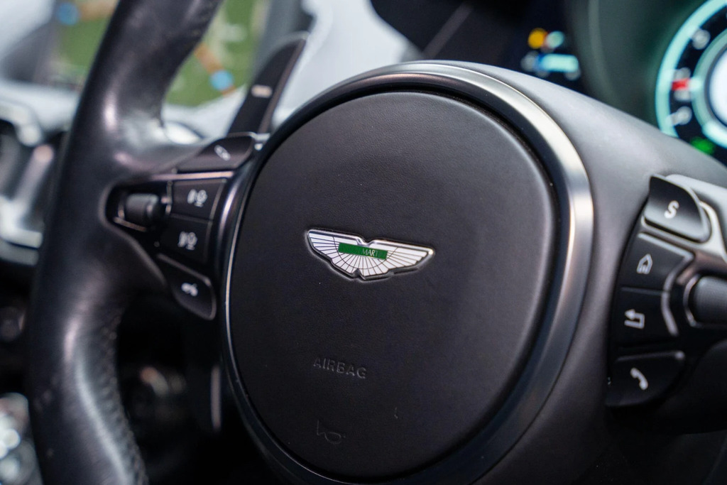 Aston Martin Vantage V8 Black #18