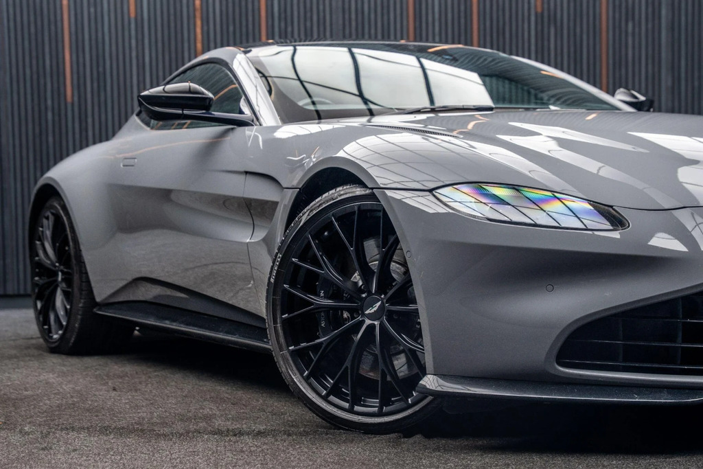 Aston Martin Vantage V8 Black #7