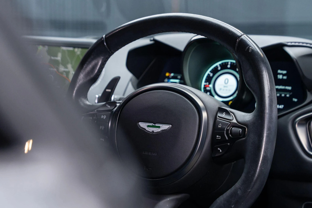 Aston Martin Vantage V8 Black #33
