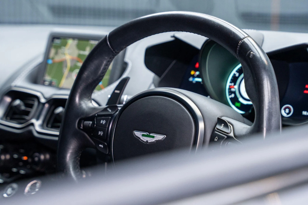 Aston Martin Vantage V8 Black #36