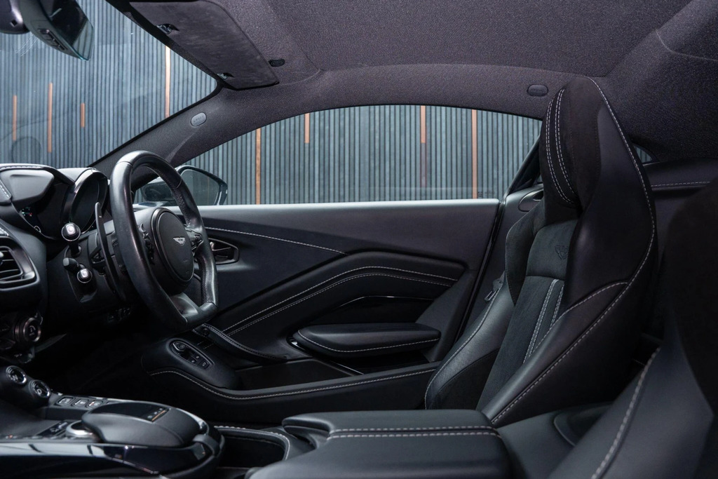 Aston Martin Vantage V8 Black #34