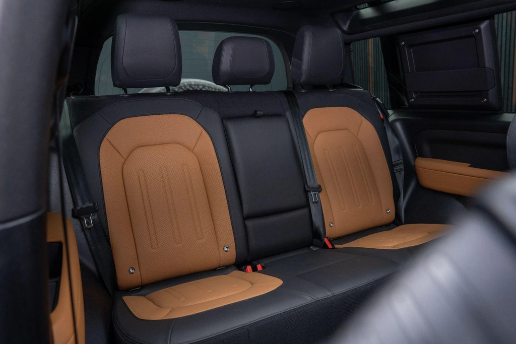 Land Rover Defender 90 Suv Grey #13