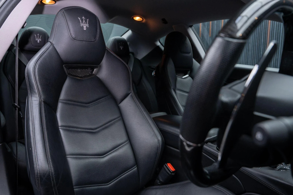 Maserati GranTurismo 4.7 V8 Sport Euro 5 Black #2