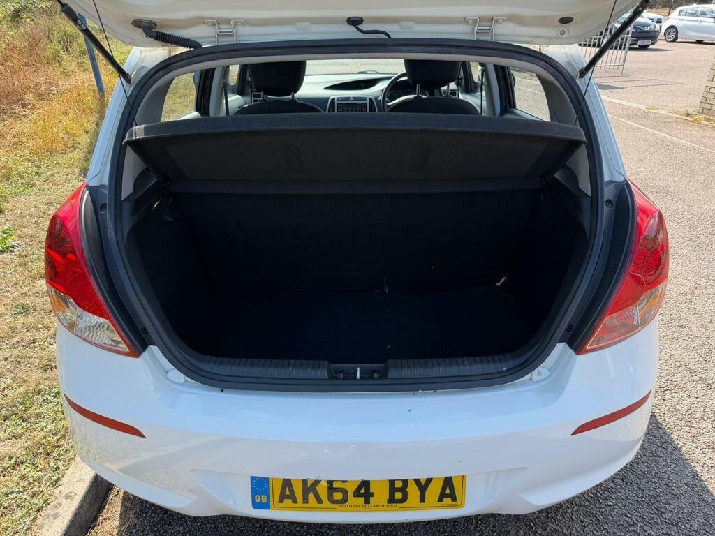 Hyundai I20 Active Red #19