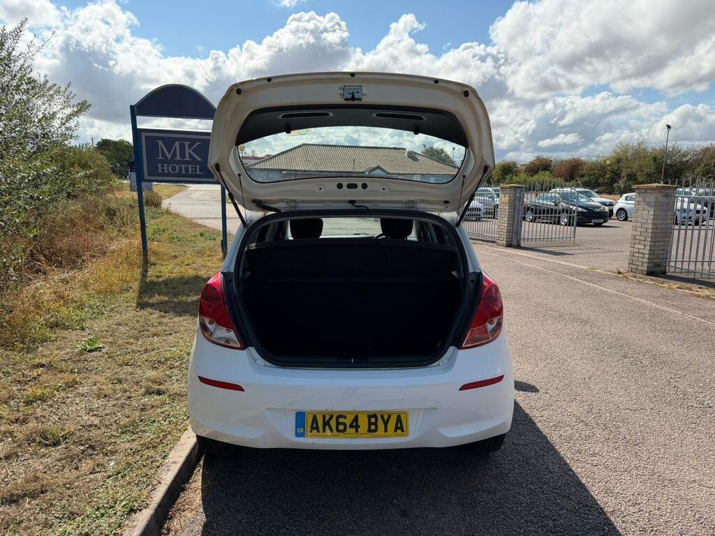 Hyundai I20 Active Red #18