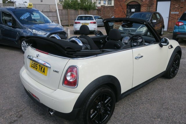 Mini Convertible 2015 1.6 One Convertible Euro 6 White #2