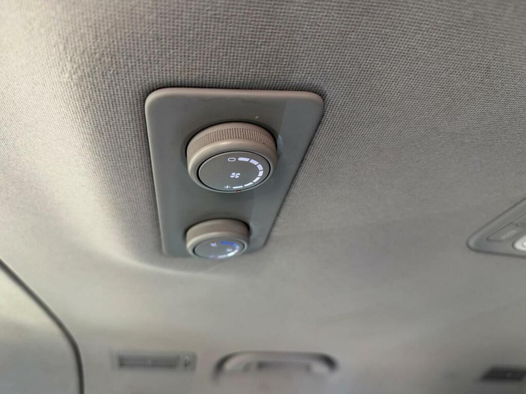 Hyundai I800 Mpv Silver #41