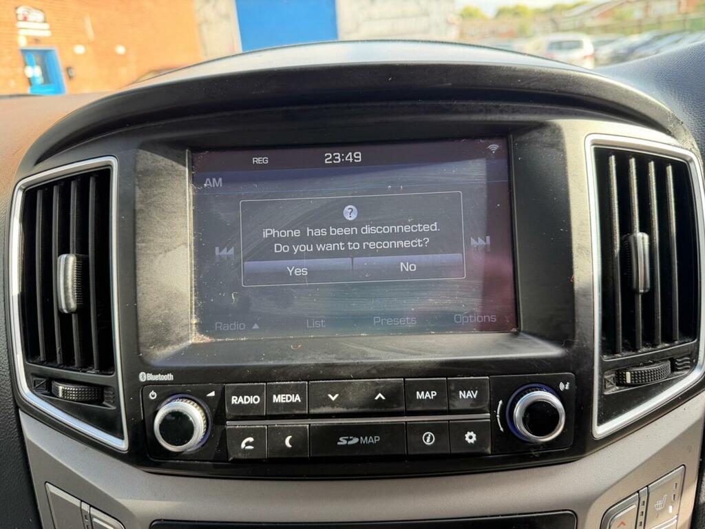 Hyundai I800 Mpv Silver #35
