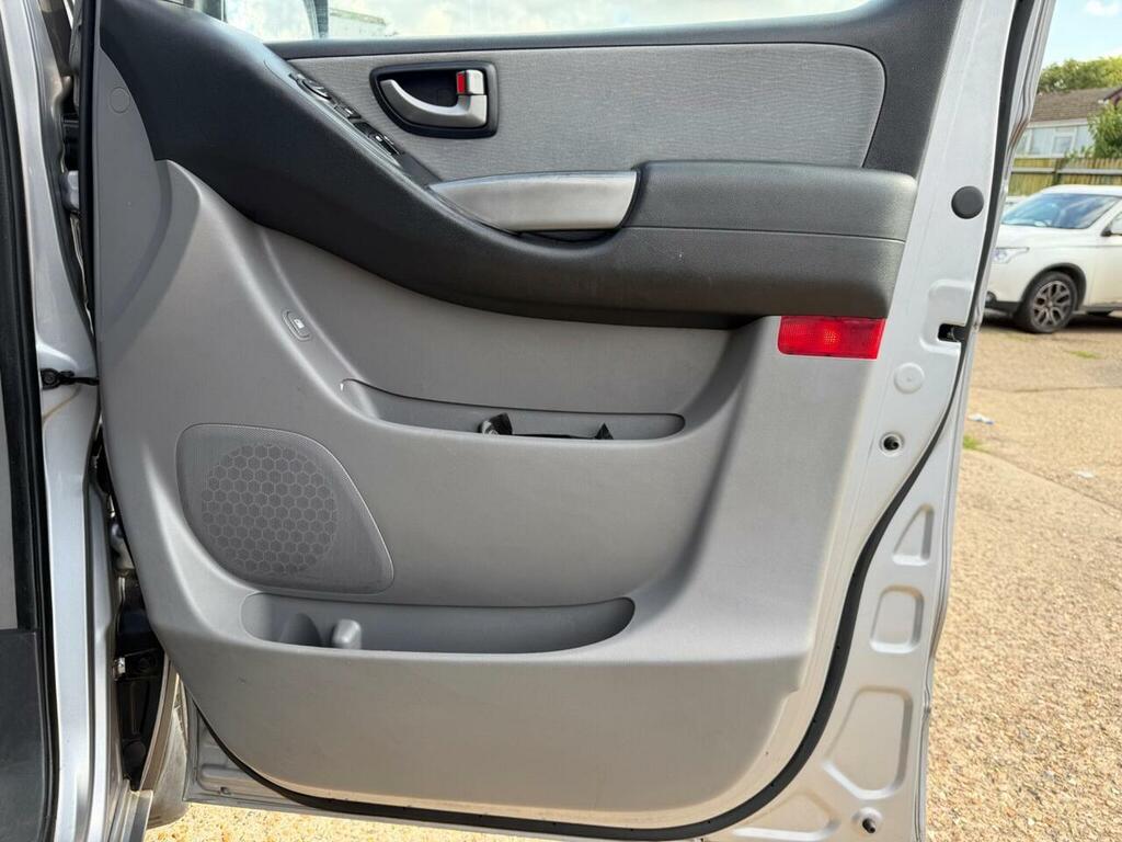 Hyundai I800 Mpv Silver #27