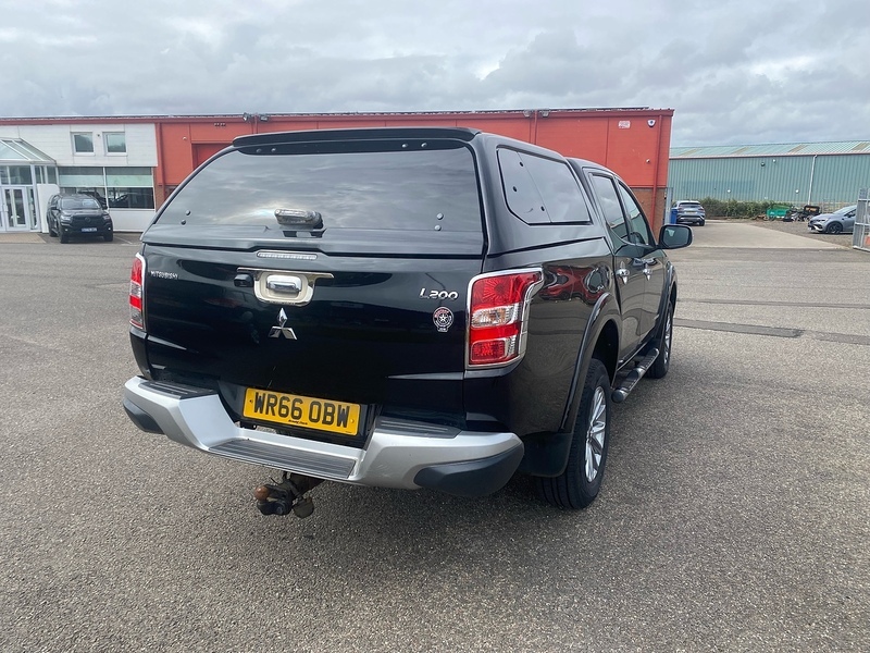 Mitsubishi L200 Di-d Dc Barbarian - 2016 66 WR66OBW Black #5