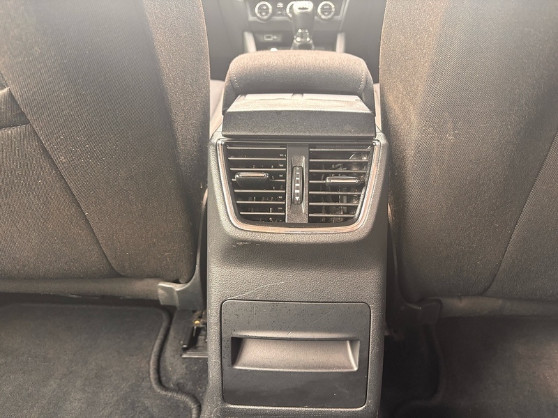 Skoda Octavia Hatchback White #40