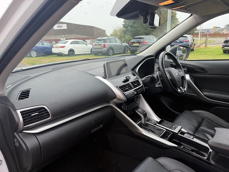 Mitsubishi Eclipse Cross Eclipse Cross Dynamic 4X2 White #12